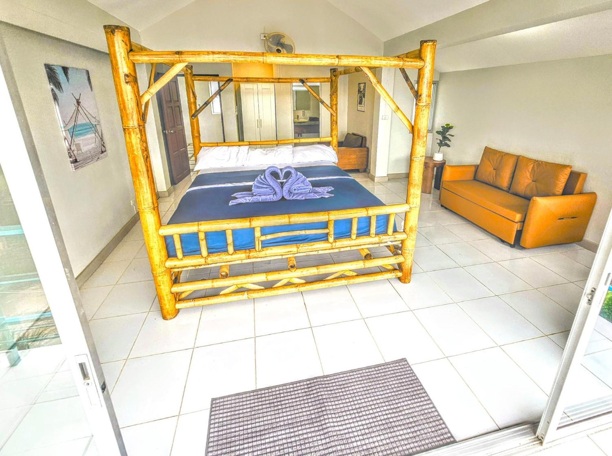 Beach Front Queen'S Castle - Kid Friendly, Holiday Like Royalty Ban Makham Room photo