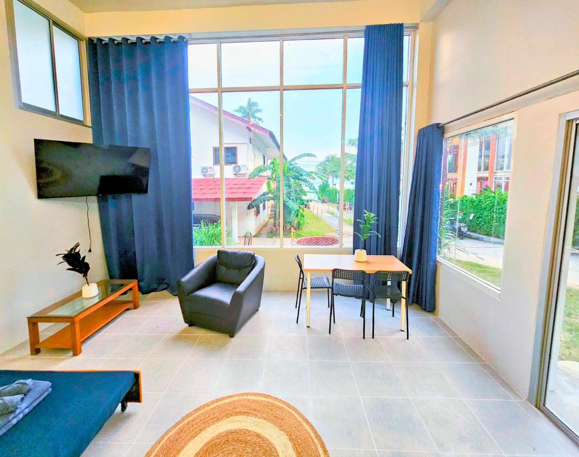 Beach Front Queen'S Castle - Kid Friendly, Holiday Like Royalty Ban Makham Room photo